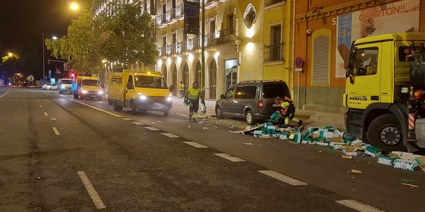 LIPASAM CONTARÁ CON UN DISPOSITIVO DE 25 TRABAJADORES Y 10 VEHÍCULOS PARA LA LIMPIEZA DE LA NOCTURNA DEL GUADALQUIVIR