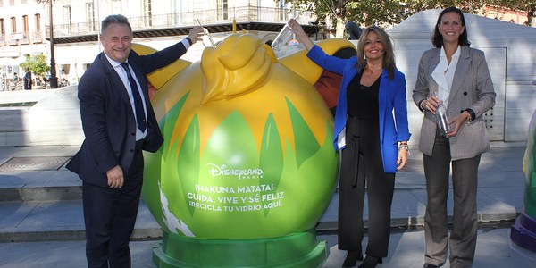 Lipasam instala contenedores tematizados por Disneyland Paris para promover el reciclaje de vidrio